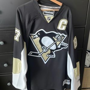 Official Reebok Premiere Pittsburgh Penguins Sidney Crosby Jersey BRAND NEW.
